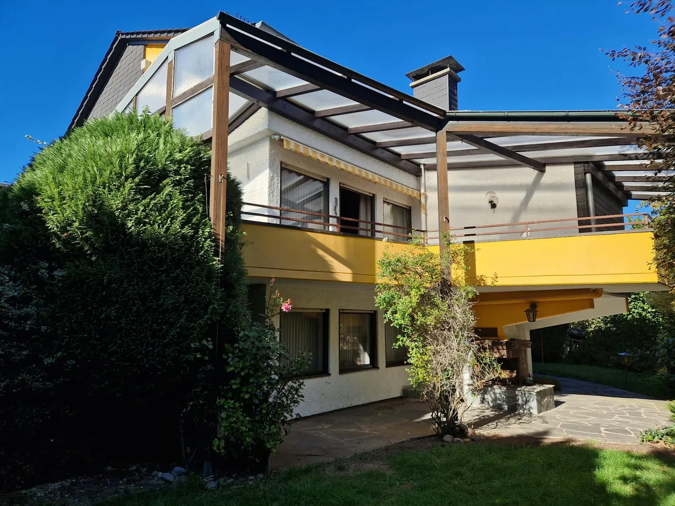 11 Zimmer Haus mit 292 m² in Kaiserslautern – Bild 2