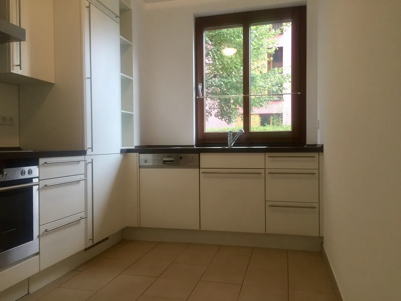 4 Zimmer Wohnung mit 143 m² in Frankfurt am Main – Bild 11