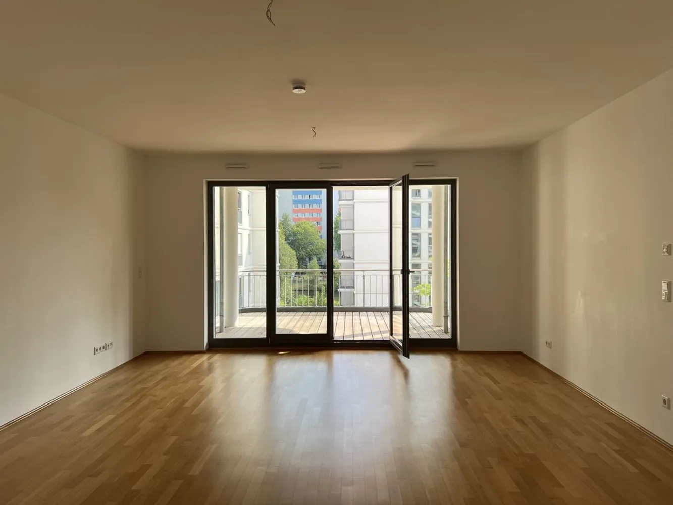 3 Zimmer Wohnung mit 98 m² in Berlin – Bild 3