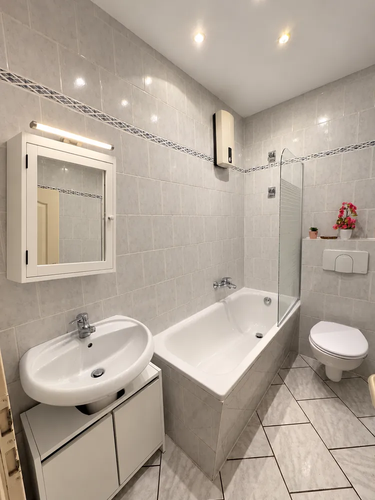 3 room apartment with 50 m² in Essen – Photo 3