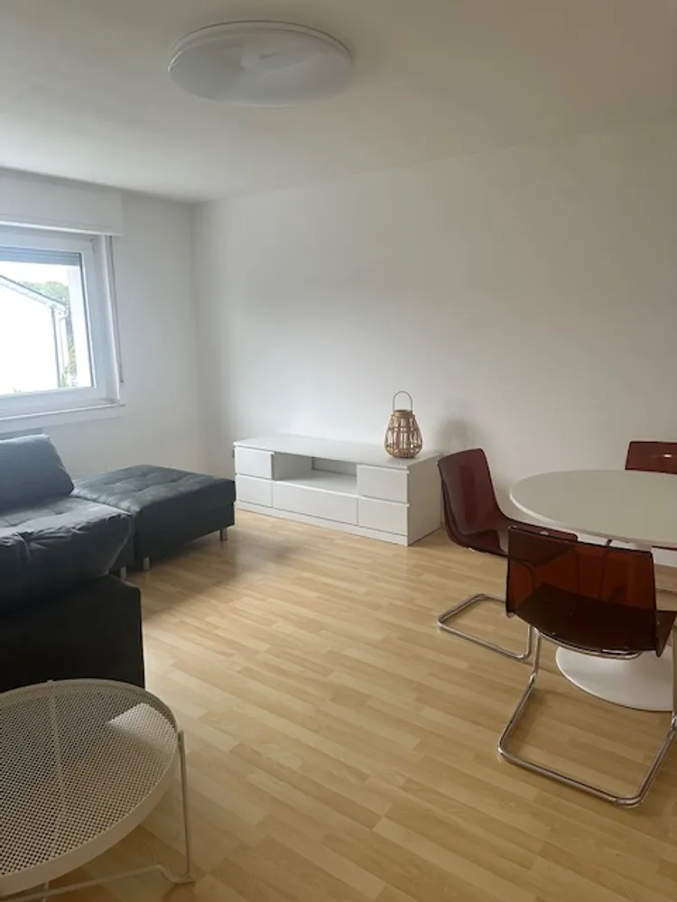 2 Zimmer Wohnung mit 60 m² in Köln – Bild 2