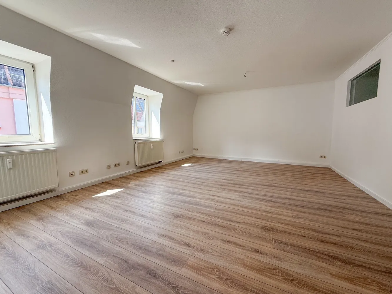2 Zimmer Wohnung mit 68 m² in Rostock – Bild 2