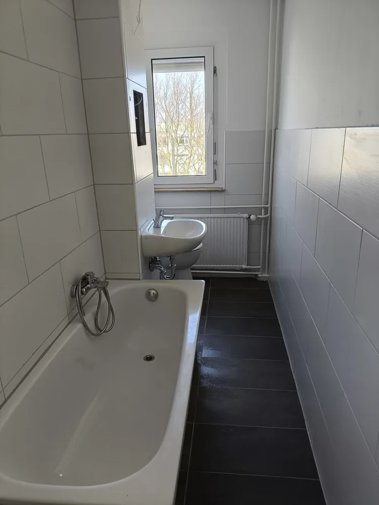 2 Zimmer Wohnung mit 48 m² in Naumburg (Saale) – Bild 6