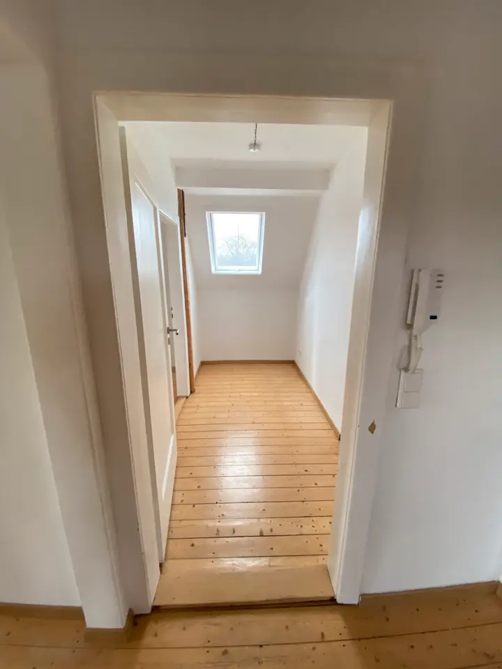 3 Zimmer Wohnung mit 120 m² in Braunschweig – Bild 2