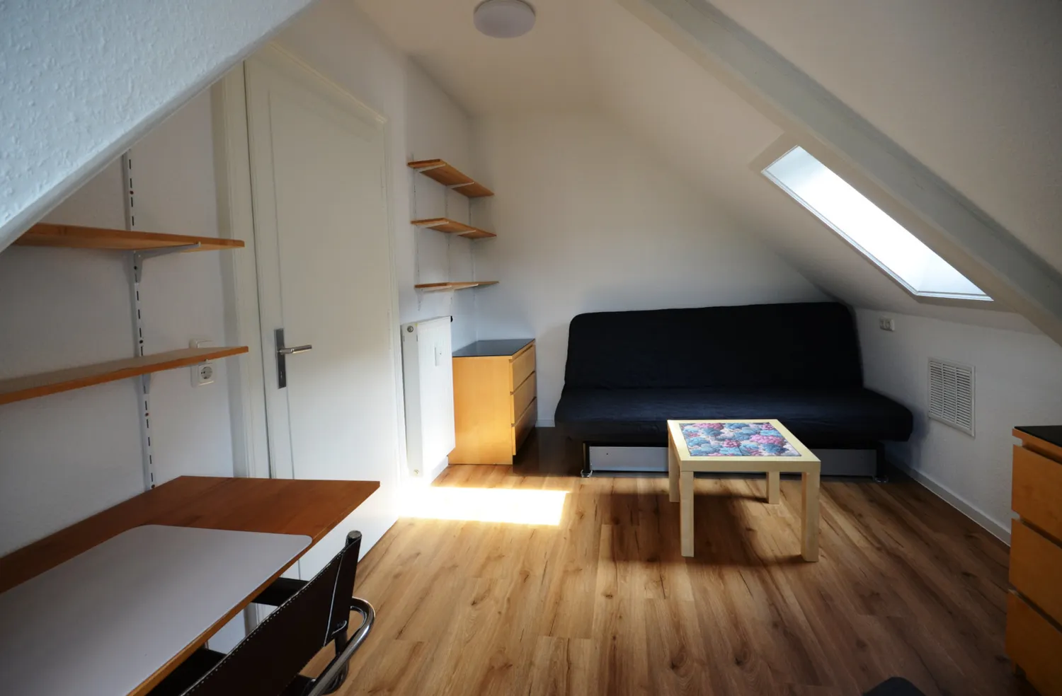 1 Zimmer Wohnung mit 30 m² in Wiesbaden – Bild 1