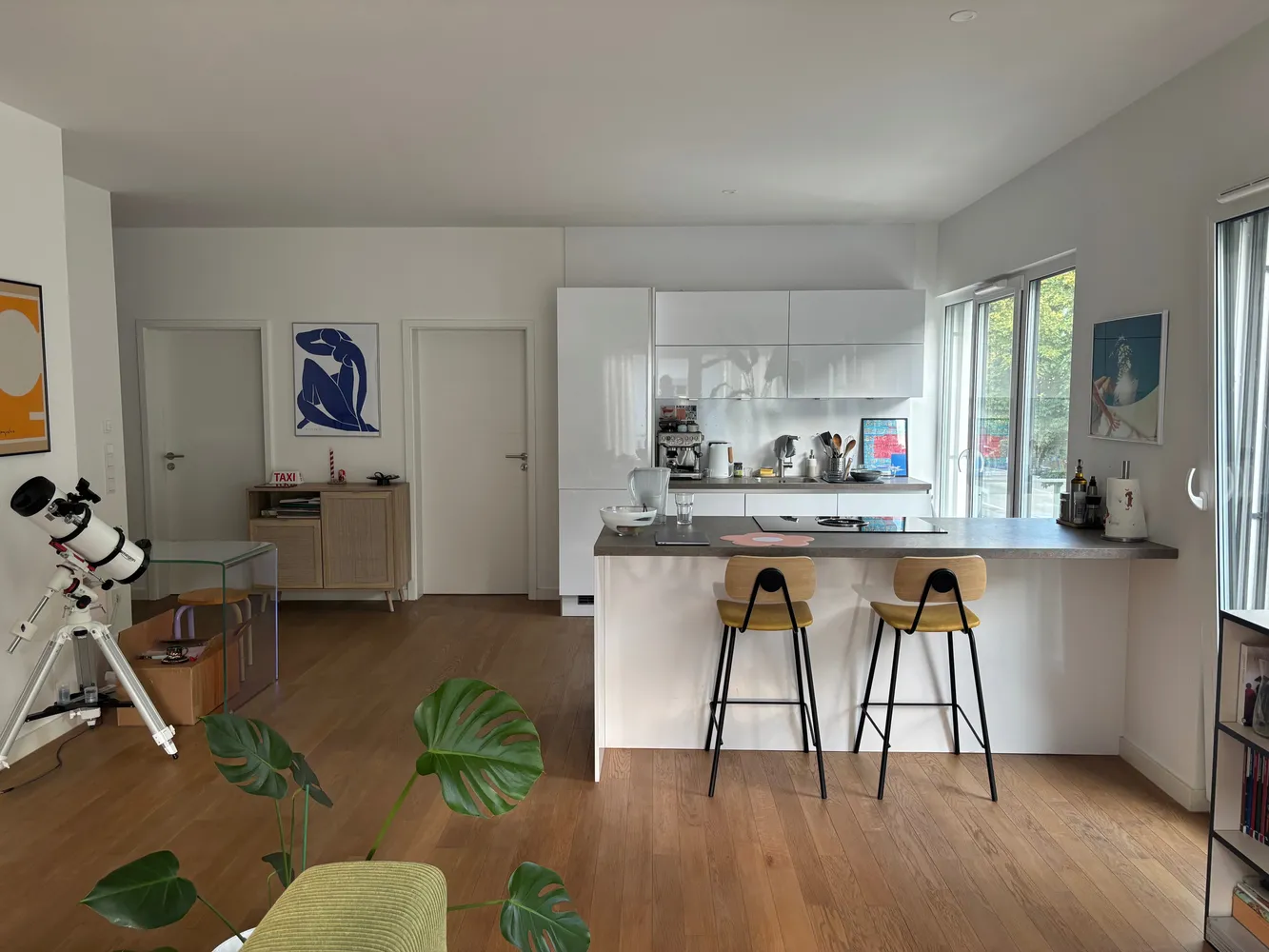 2 Zimmer Wohnung mit 77 m² in München – Bild 2