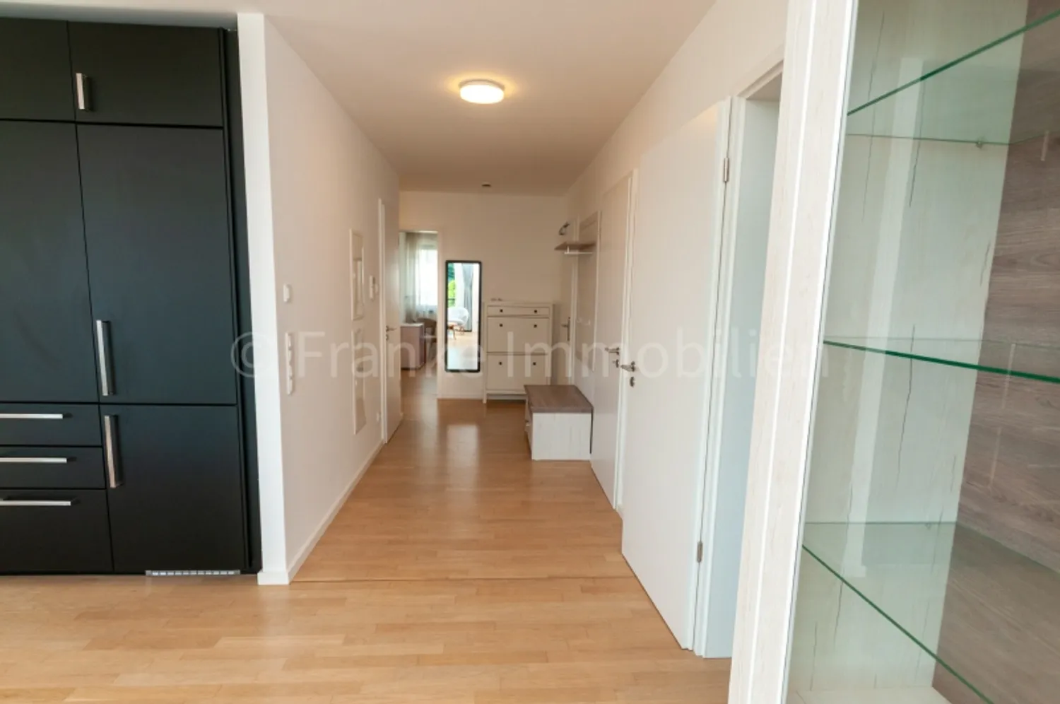 4 Zimmer Wohnung mit 115 m² in Dresden – Bild 3