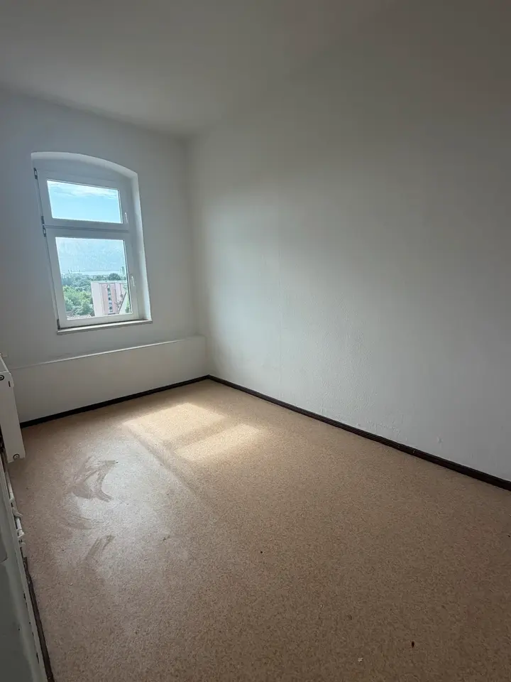 2 Zimmer Wohnung mit 48 m² in Weißenfels – Bild 2