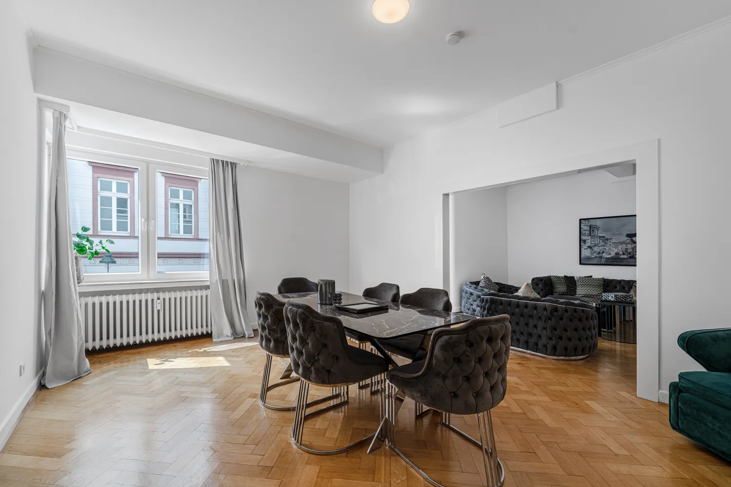 2 Zimmer Wohnung mit 96 m² in Düsseldorf – Bild 4