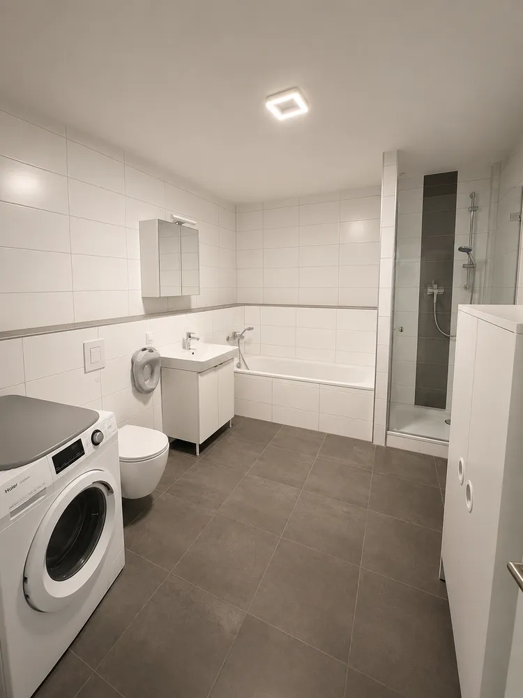 2 Zimmer Wohnung mit 95 m² in München – Bild 4
