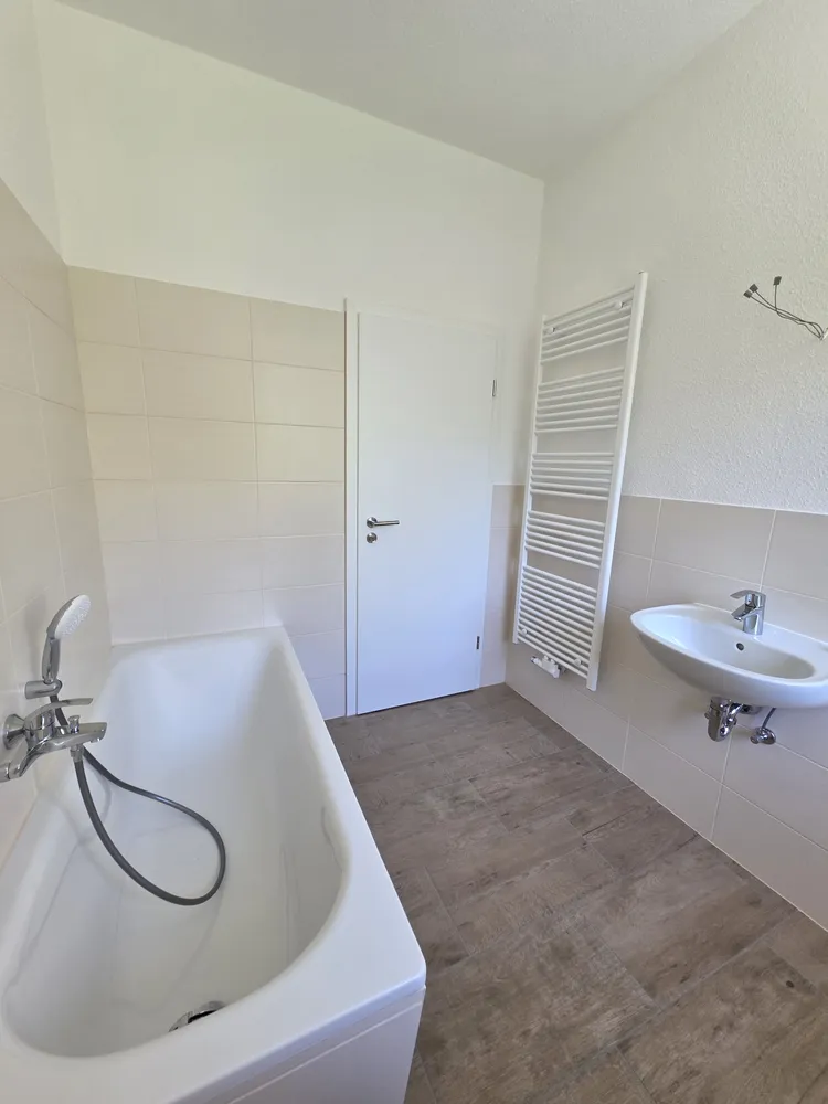 3 Zimmer Wohnung mit 64 m² in Bitterfeld-Wolfen – Bild 7