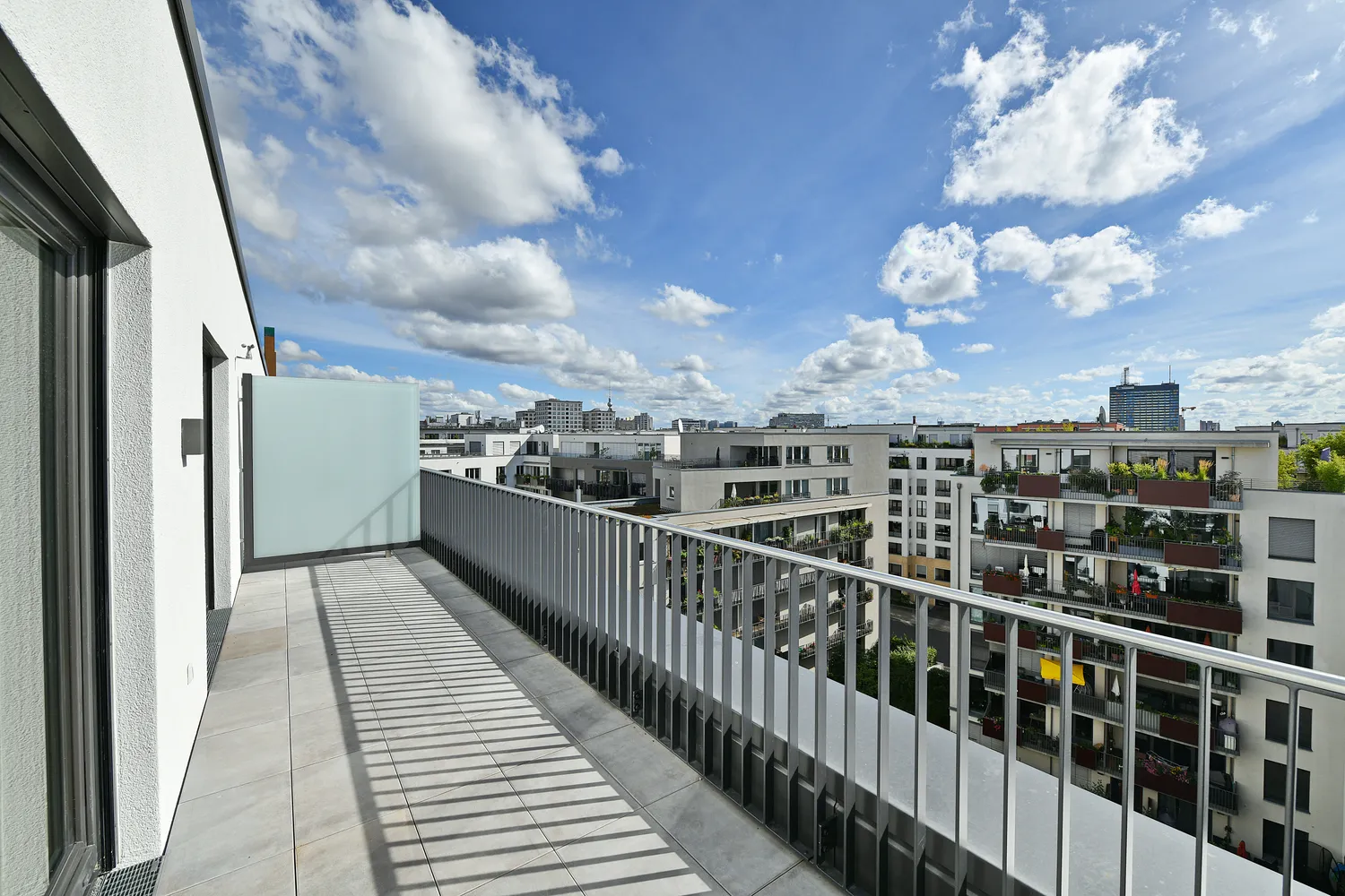 3 Zimmer Wohnung mit 117 m² in Berlin – Bild 3