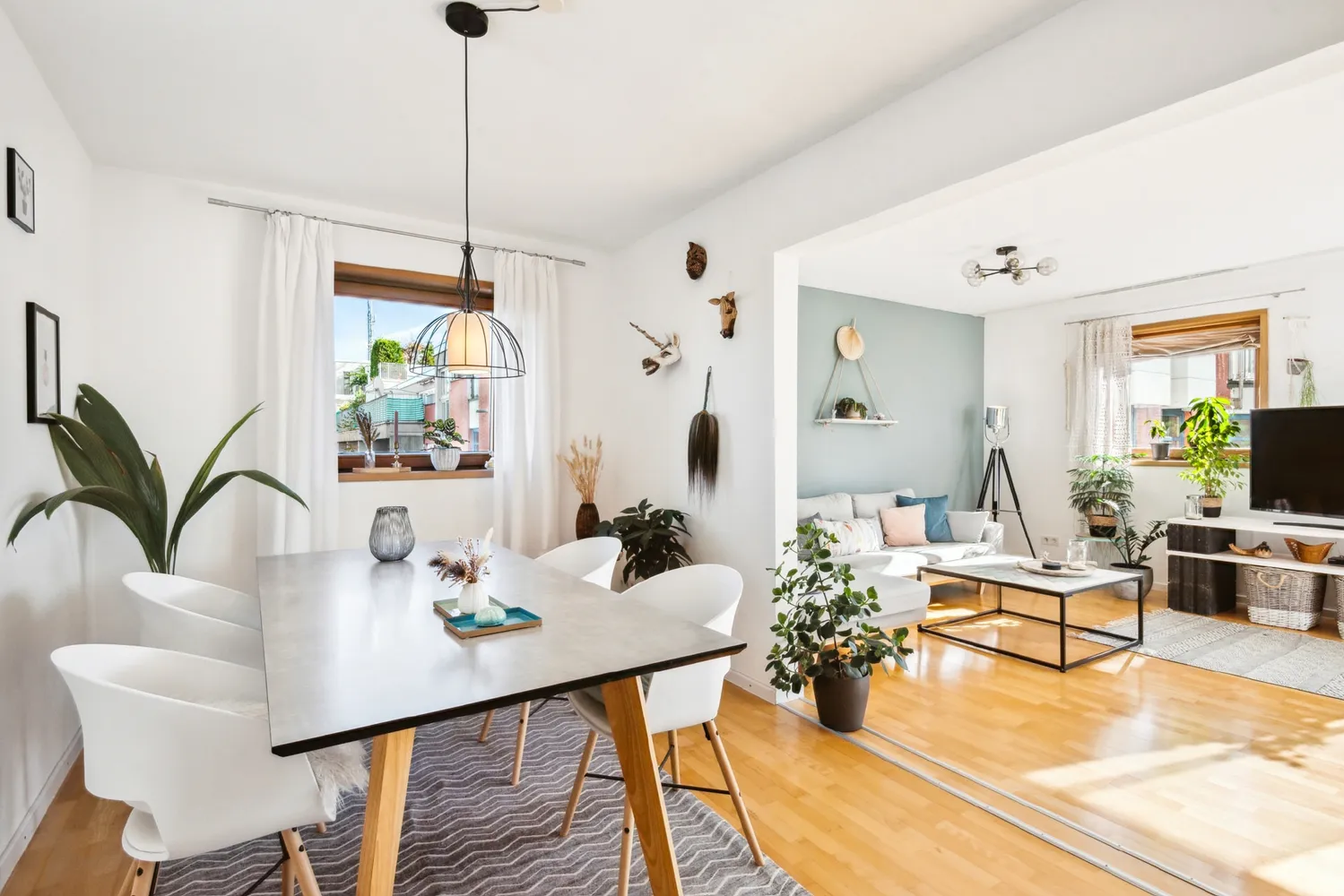 4 Zimmer Wohnung mit 137 m² in München – Bild 2