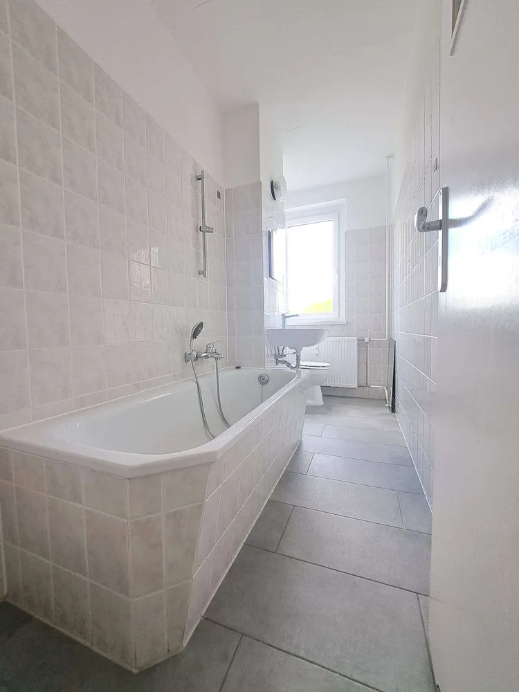 2 Zimmer Wohnung mit 51 m² in Halle (Saale) – Bild 6