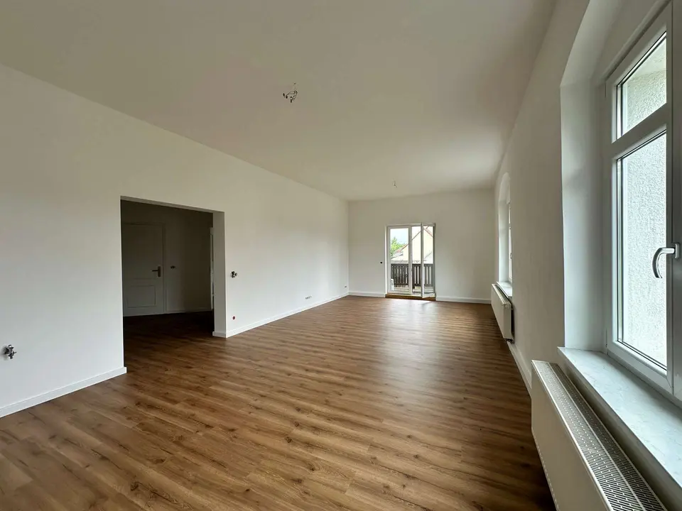 4 Zimmer Wohnung mit 155 m² in Kamenz – Bild 1