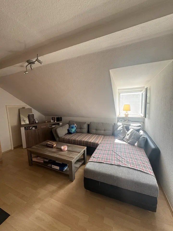 2 Zimmer Wohnung mit 60 m² in Hof – Bild 1