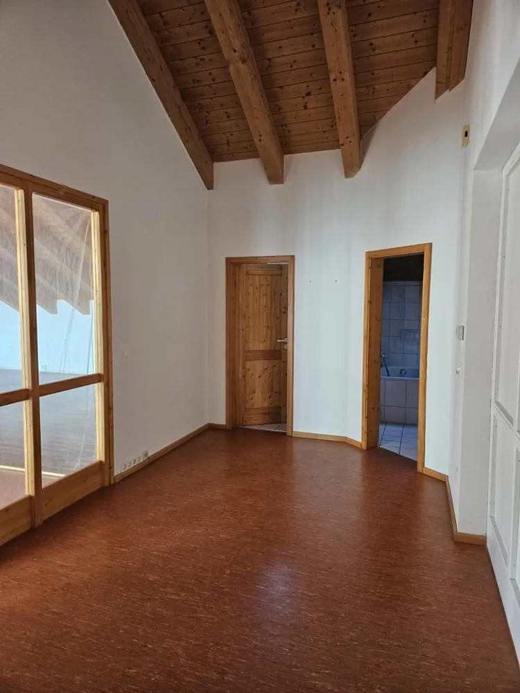 5 Zimmer Wohnung mit 166 m² in Hamburg – Bild 2