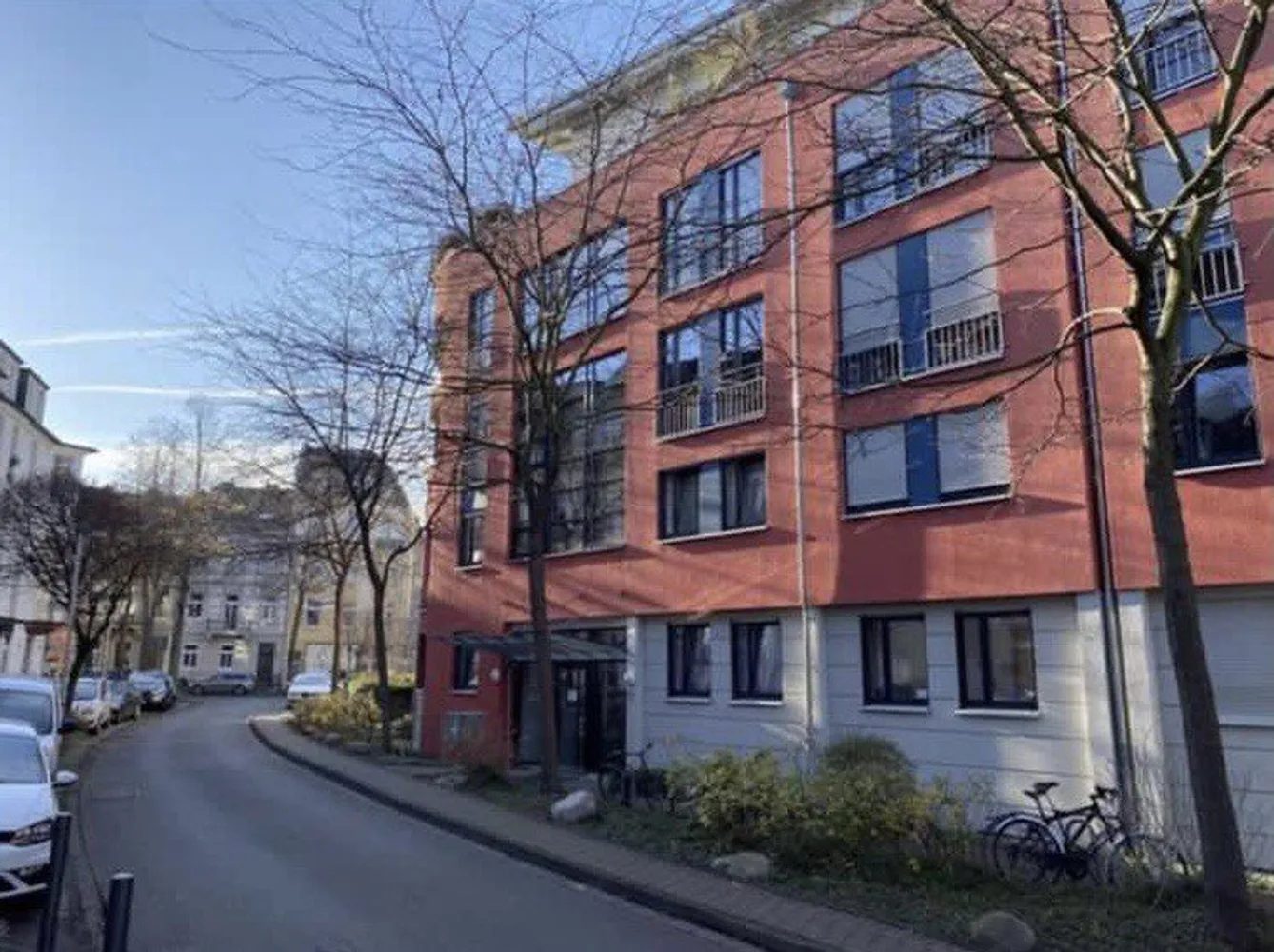 2 Zimmer Wohnung mit 77 m² in Bonn – Bild 2