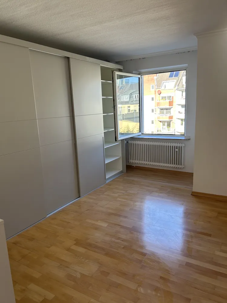 3 Zimmer Wohnung mit 94 m² in Düsseldorf – Bild 8