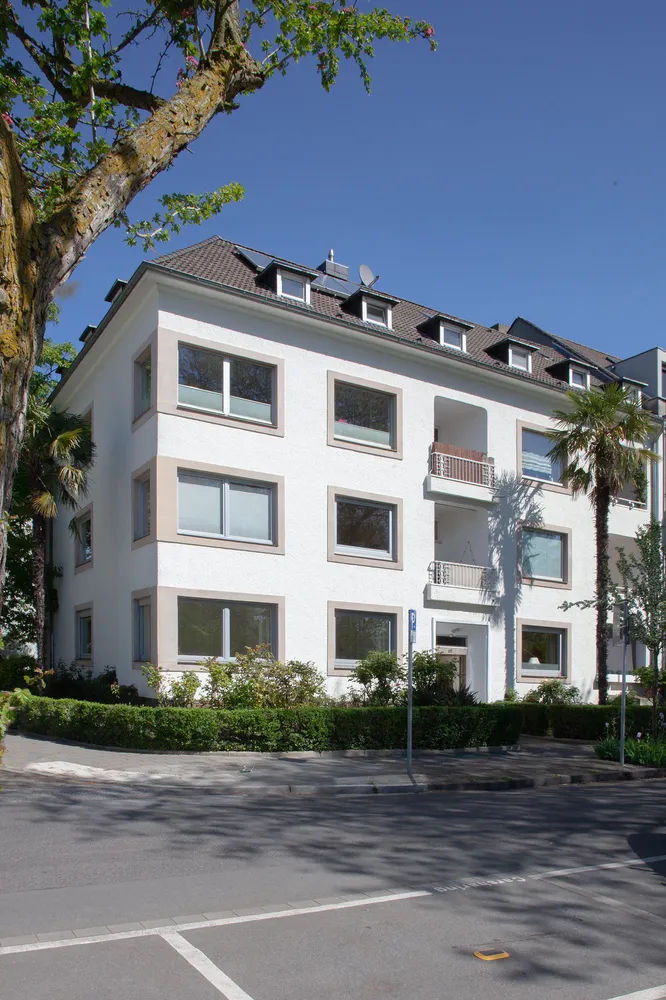 4 Zimmer Wohnung mit 105 m² in Düsseldorf – Bild 1