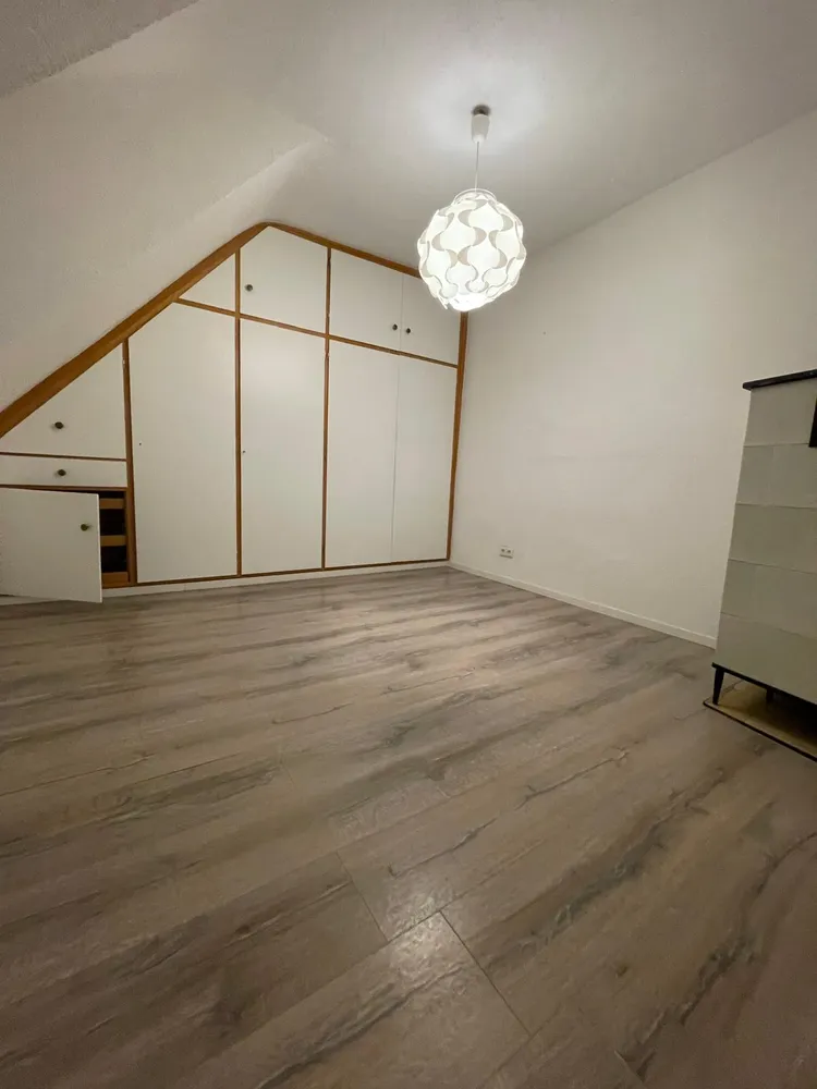 3 room apartment with 50 m² in Stuttgart – Photo 3