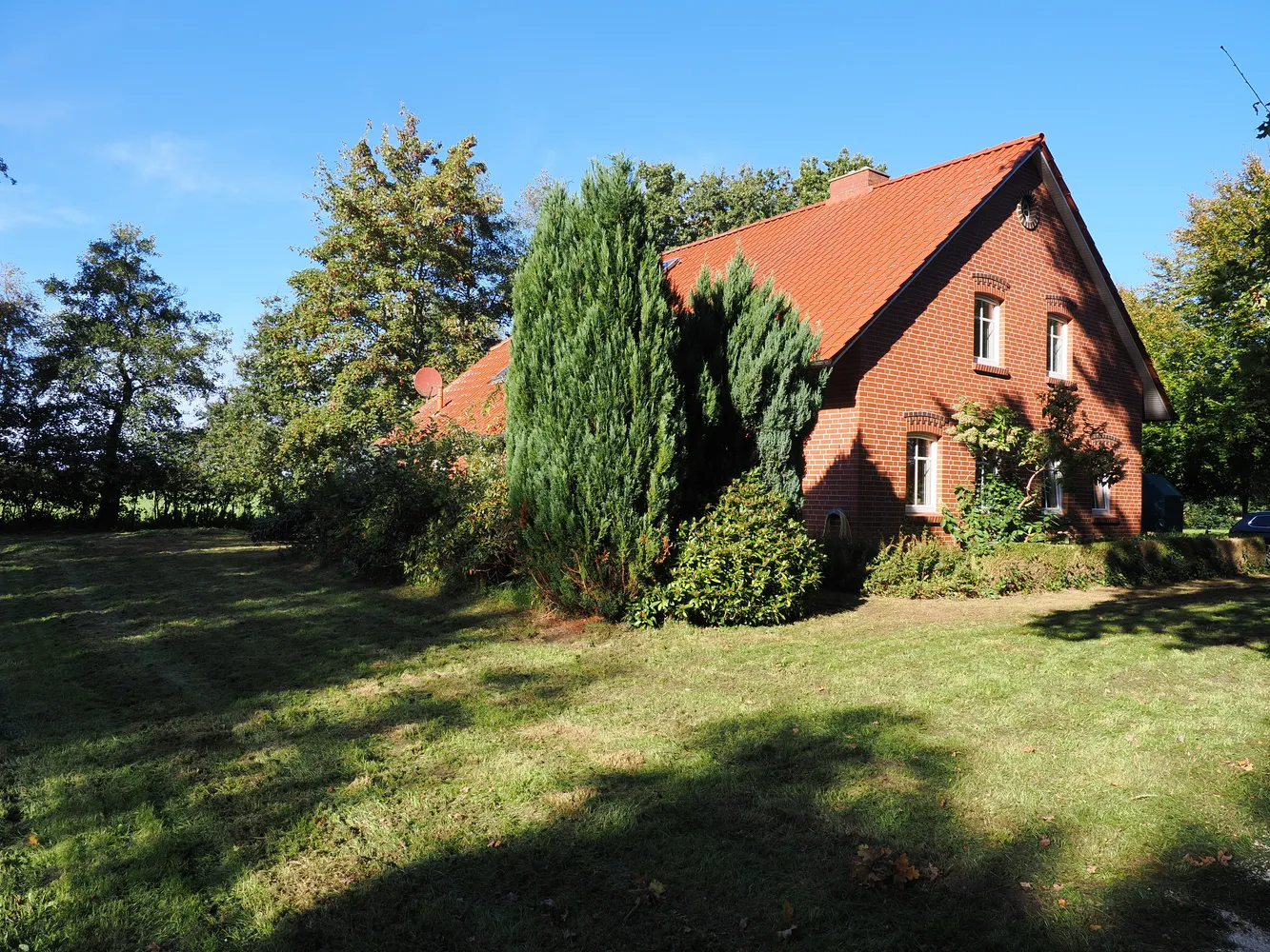 7 room house with 200 m² in Aurich – Photo 6