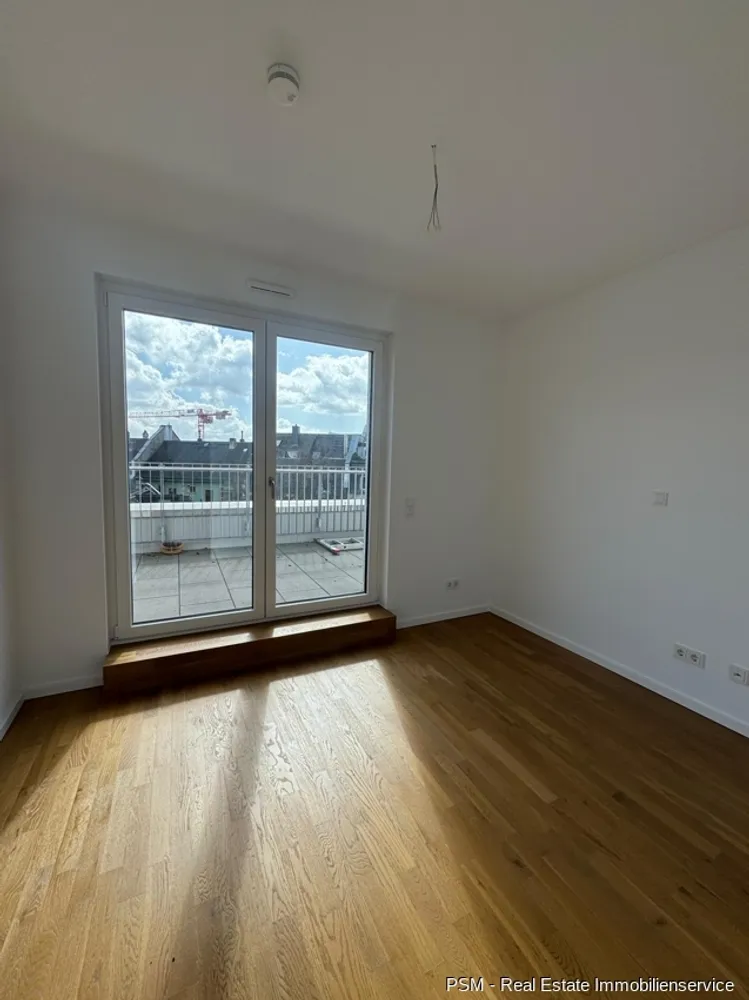 4 room apartment with 112 m² in Frankfurt am Main – Photo 1