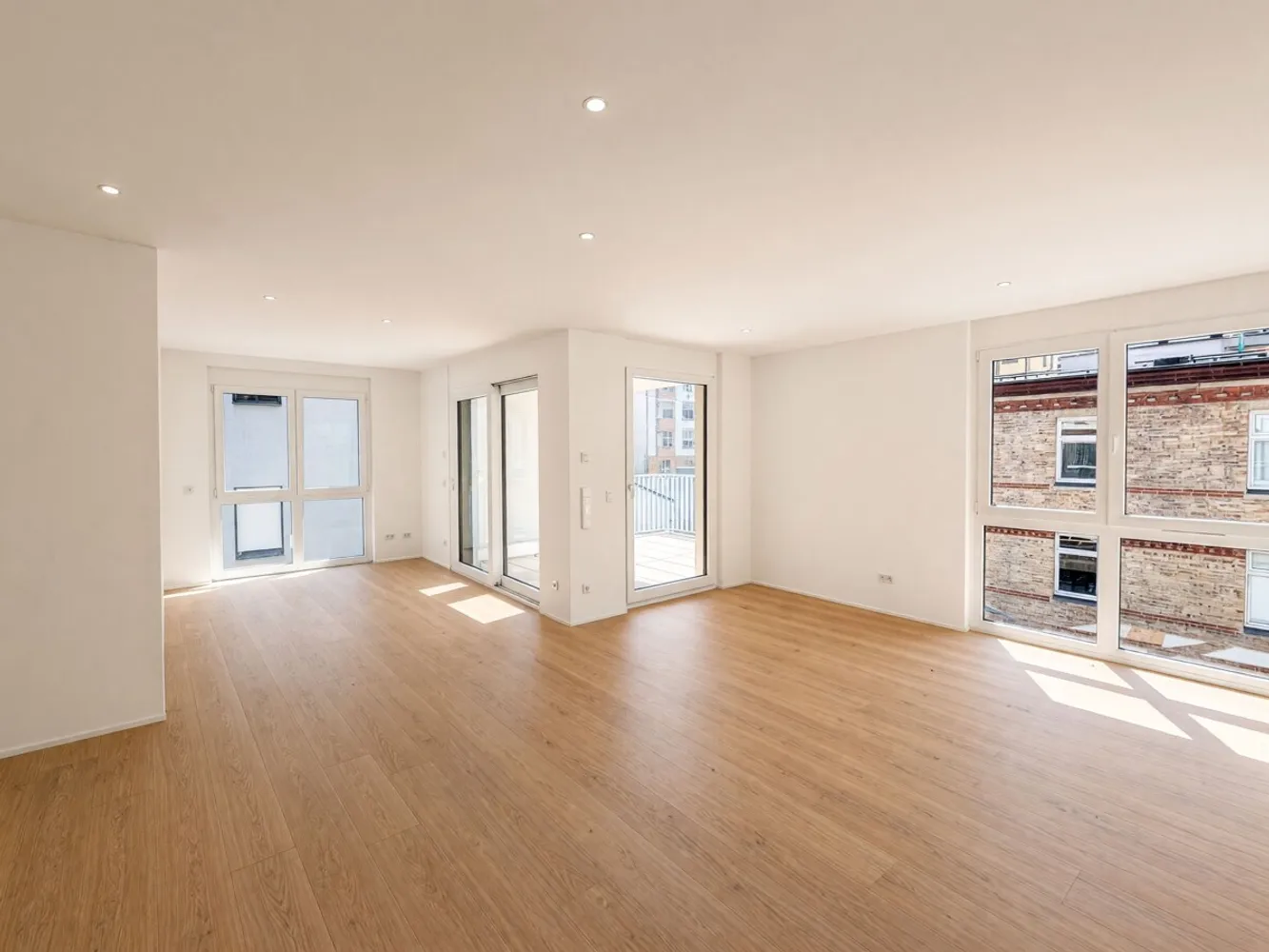 5 Zimmer Wohnung mit 156 m² in Stuttgart – Bild 1