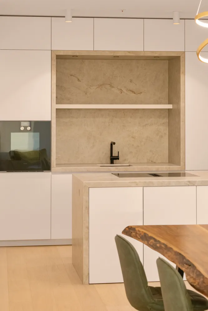3 Zimmer Wohnung mit 102 m² in Frankfurt am Main – Bild 4