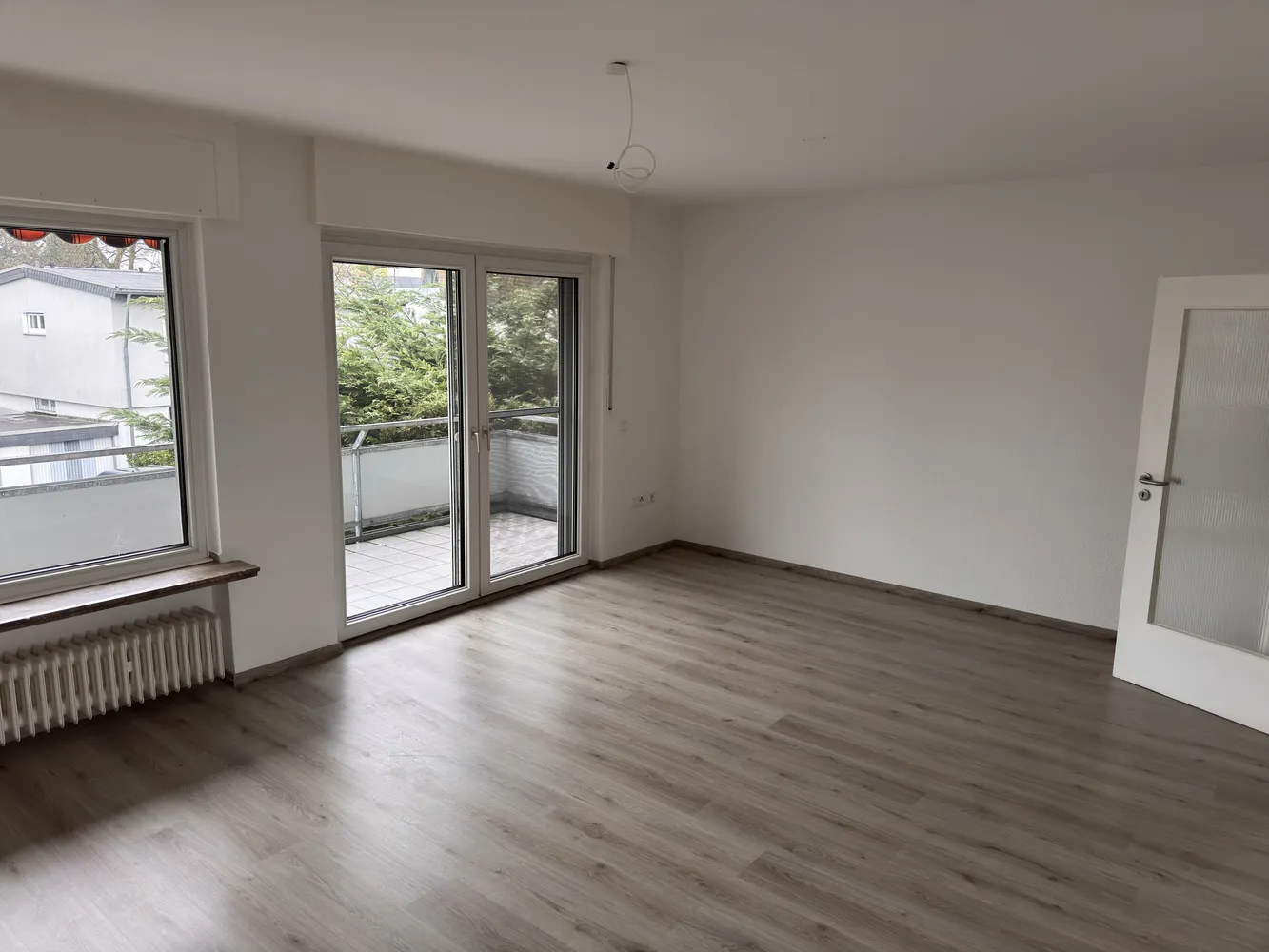 4 Zimmer Wohnung mit 100 m² in Bergisch Gladbach – Bild 3