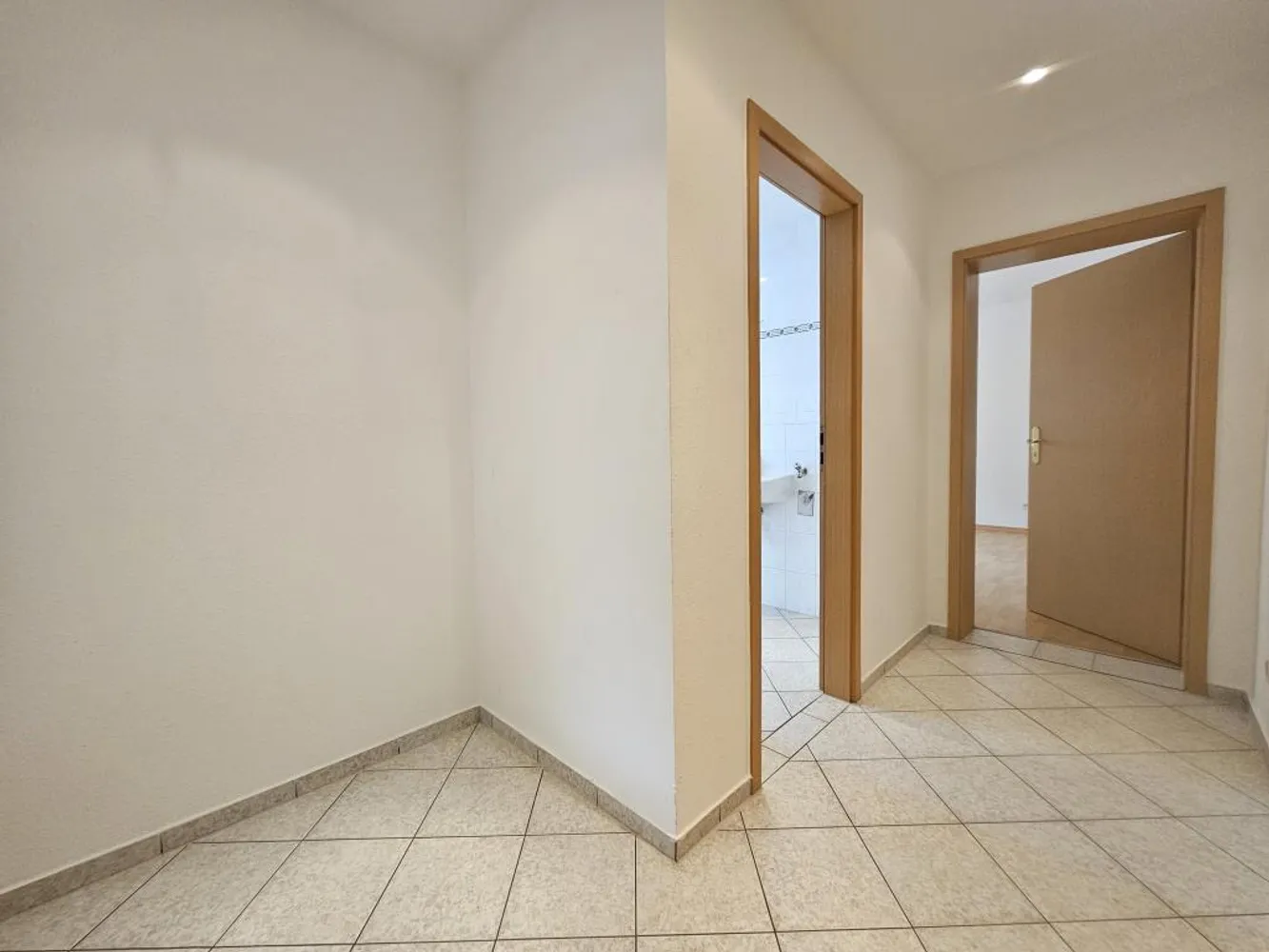 2 Zimmer Wohnung mit 56 m² in Zwickau – Bild 9