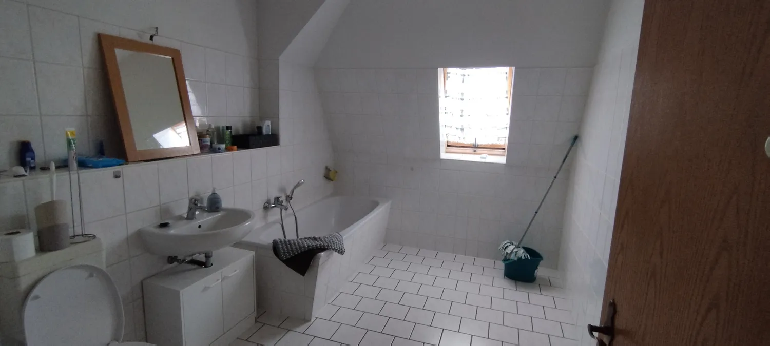 2 Zimmer Wohnung mit 64 m² in Halle (Saale) – Bild 3
