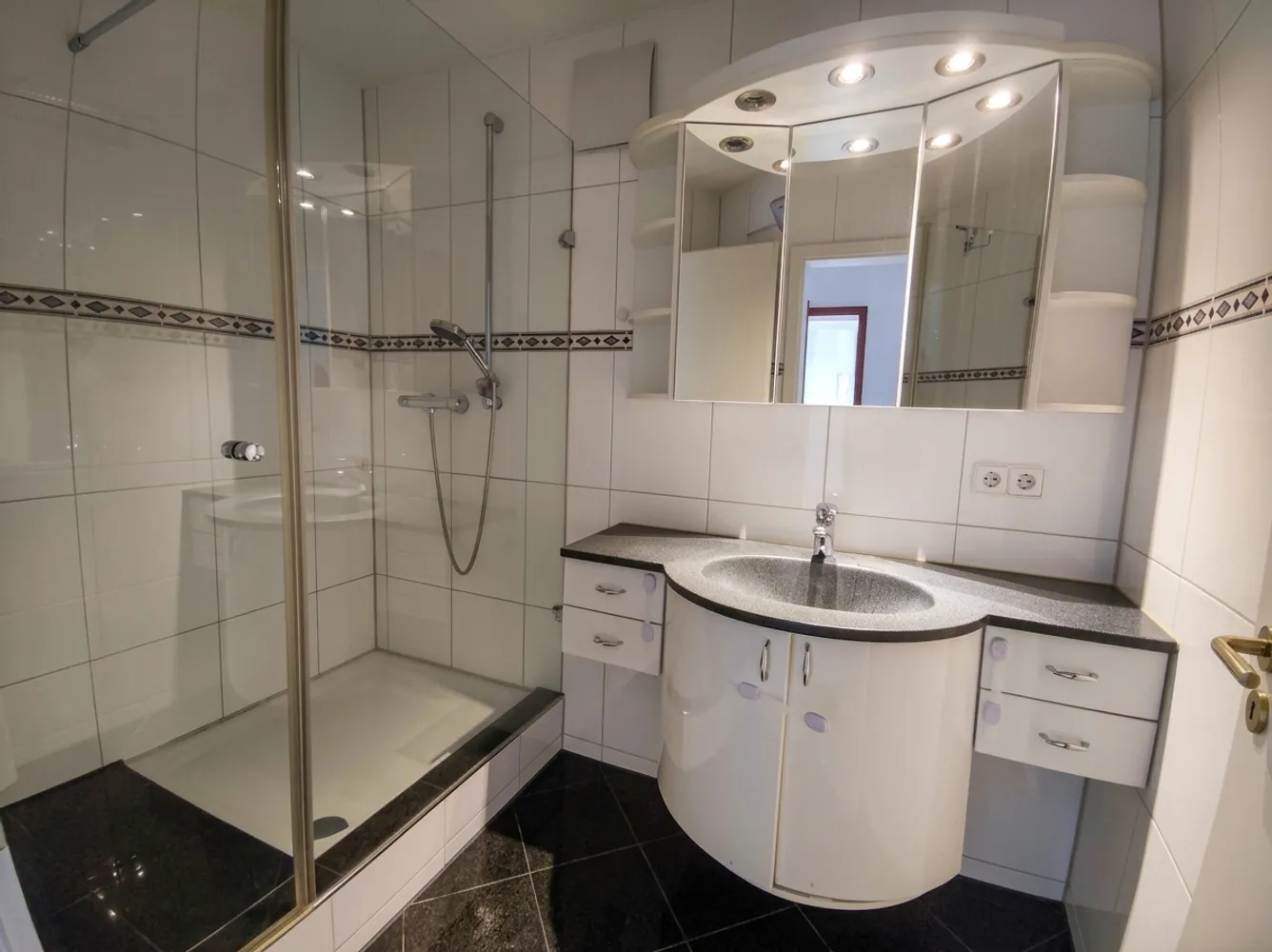 4 Zimmer Wohnung mit 84 m² in Ludwigsburg – Bild 1