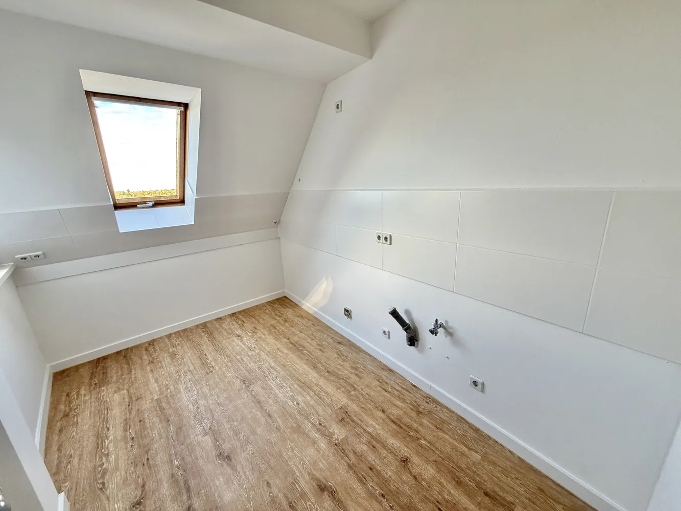 2 Zimmer Wohnung mit 95 m² in Magdeburg – Bild 4