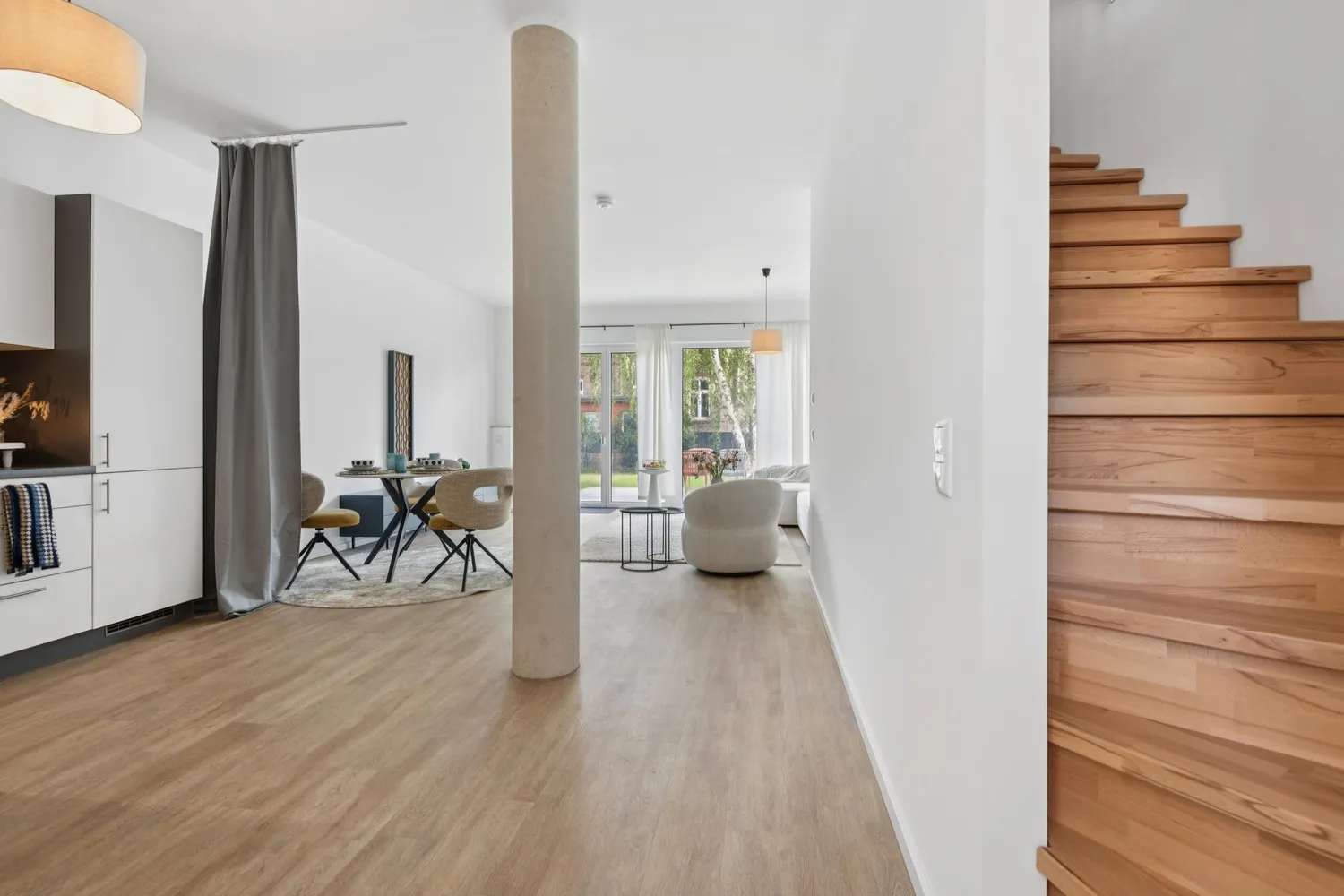 4 room apartment with 130 m² in Königs Wusterhausen – Photo 2