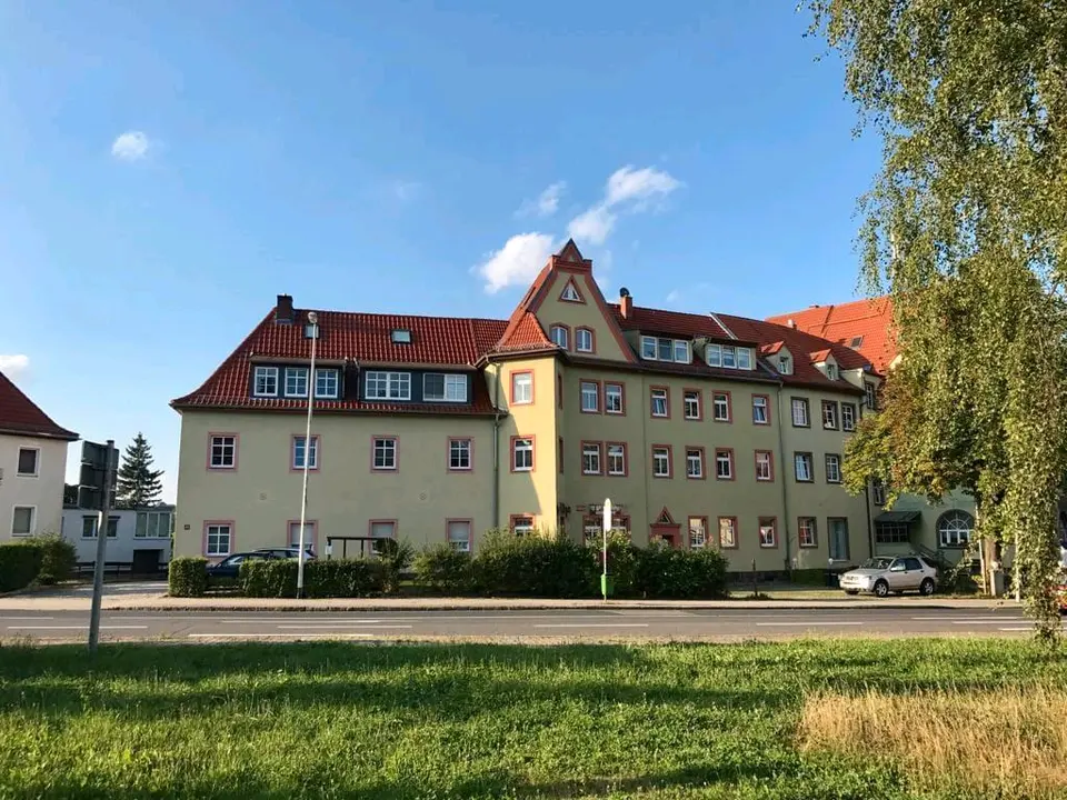 2 Zimmer Wohnung mit 70 m² in Werdau – Bild 7