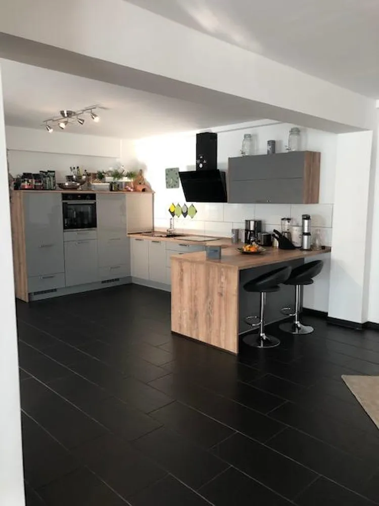 4 Zimmer Wohnung mit 170 m² in Duisburg – Bild 3