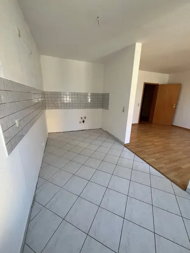 2 Zimmer Wohnung mit 51 m² in Altenburg – Bild 3