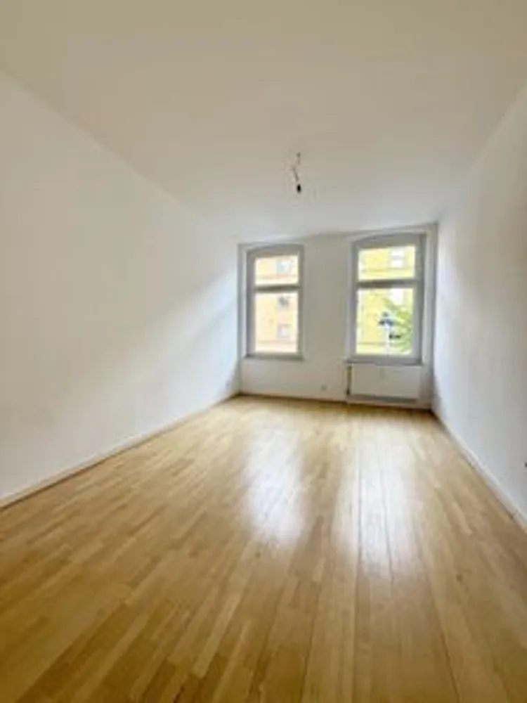 2 room apartment with 64 m² in Düsseldorf – Photo 1