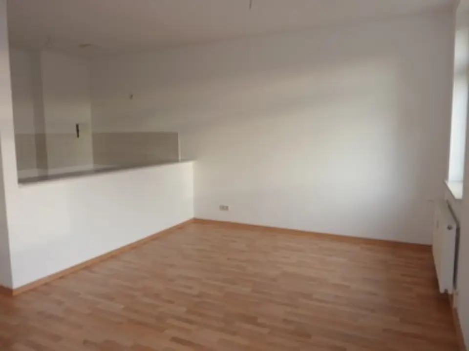 3 Zimmer Wohnung mit 88 m² in Weißenfels – Bild 2