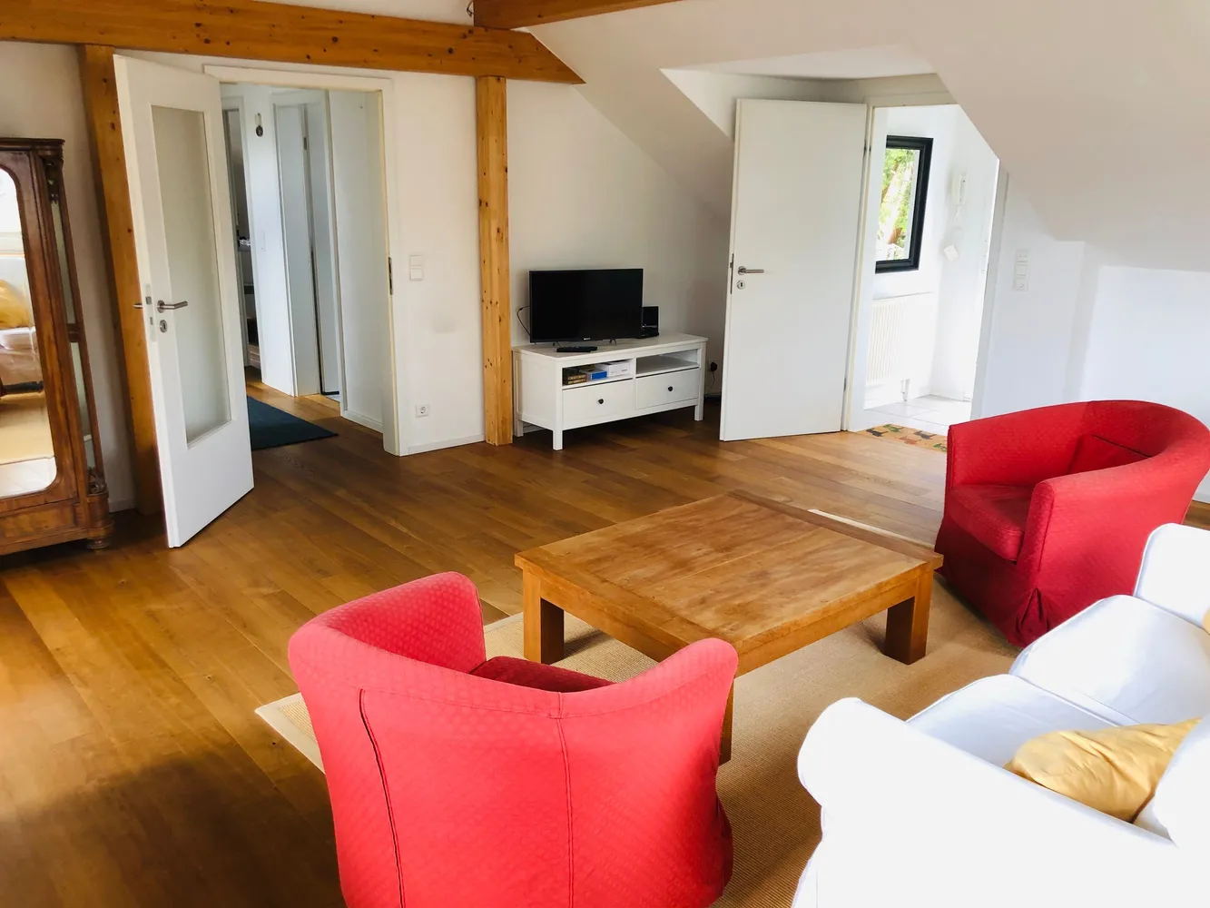 2 Zimmer Wohnung mit 70 m² in Bonn – Bild 2