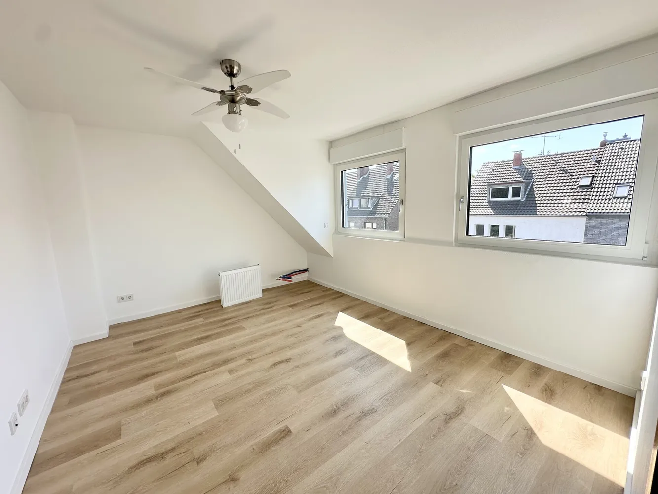 2 Zimmer Wohnung mit 75 m² in Düsseldorf – Bild 3