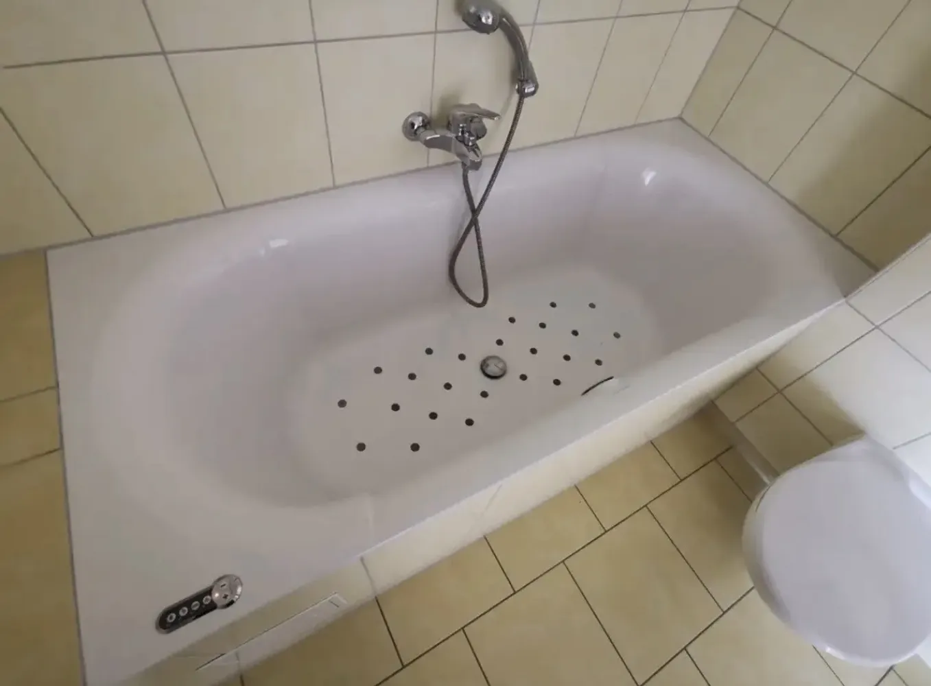 5 Zimmer Wohnung mit 105 m² in Magdeburg – Bild 11