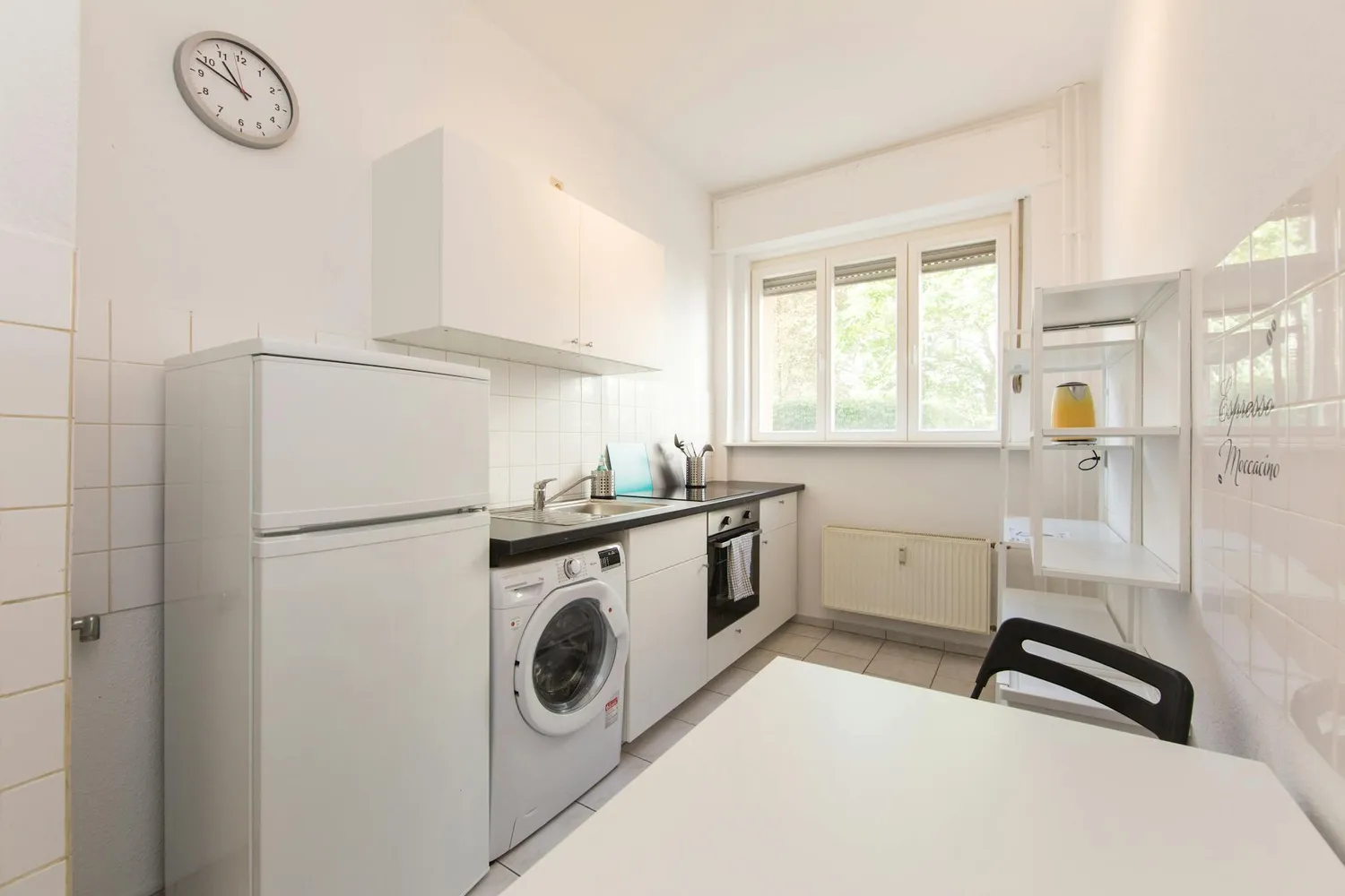 Shared room with 12 m² in Berlin – Photo 3