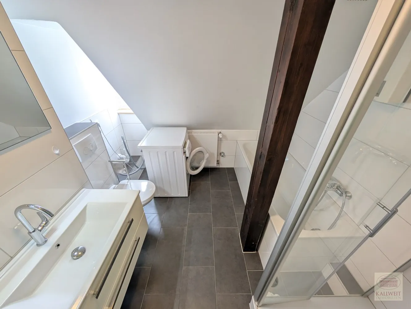 2 Zimmer Wohnung mit 72 m² in Düsseldorf – Bild 4