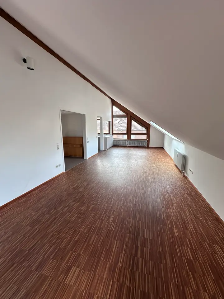 5 Zimmer Wohnung mit 120 m² in Kirchheim unter Teck – Bild 1