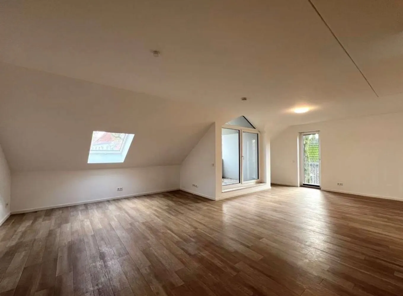 3 Zimmer Wohnung mit 118 m² in Köln – Bild 2