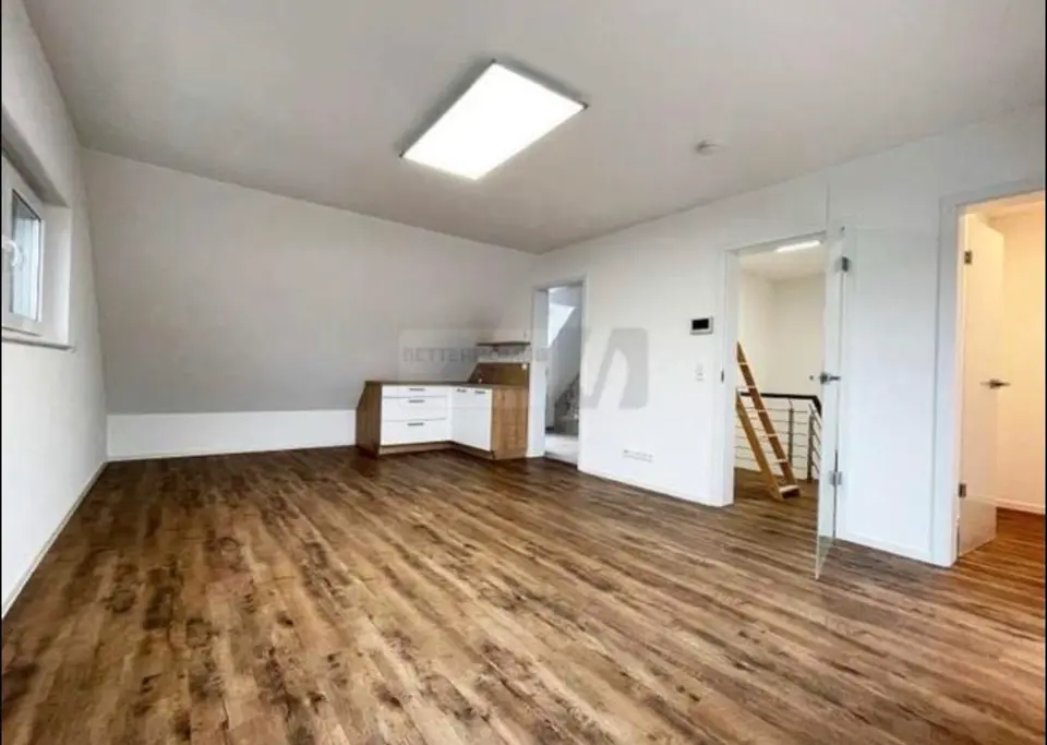 4 Zimmer Haus mit 200 m² in Hannover – Bild 1