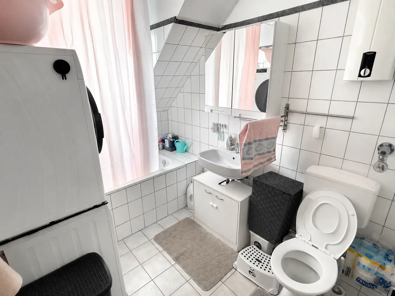 2 room apartment with 70 m² in Leverkusen – Photo 6