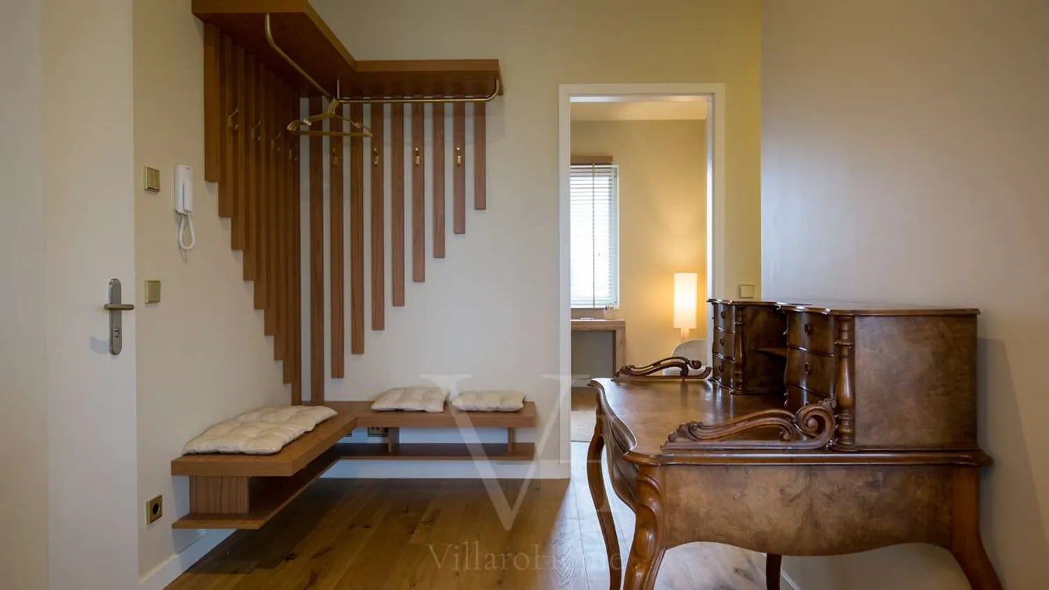 4 Zimmer Wohnung mit 137 m² in Berlin – Bild 2
